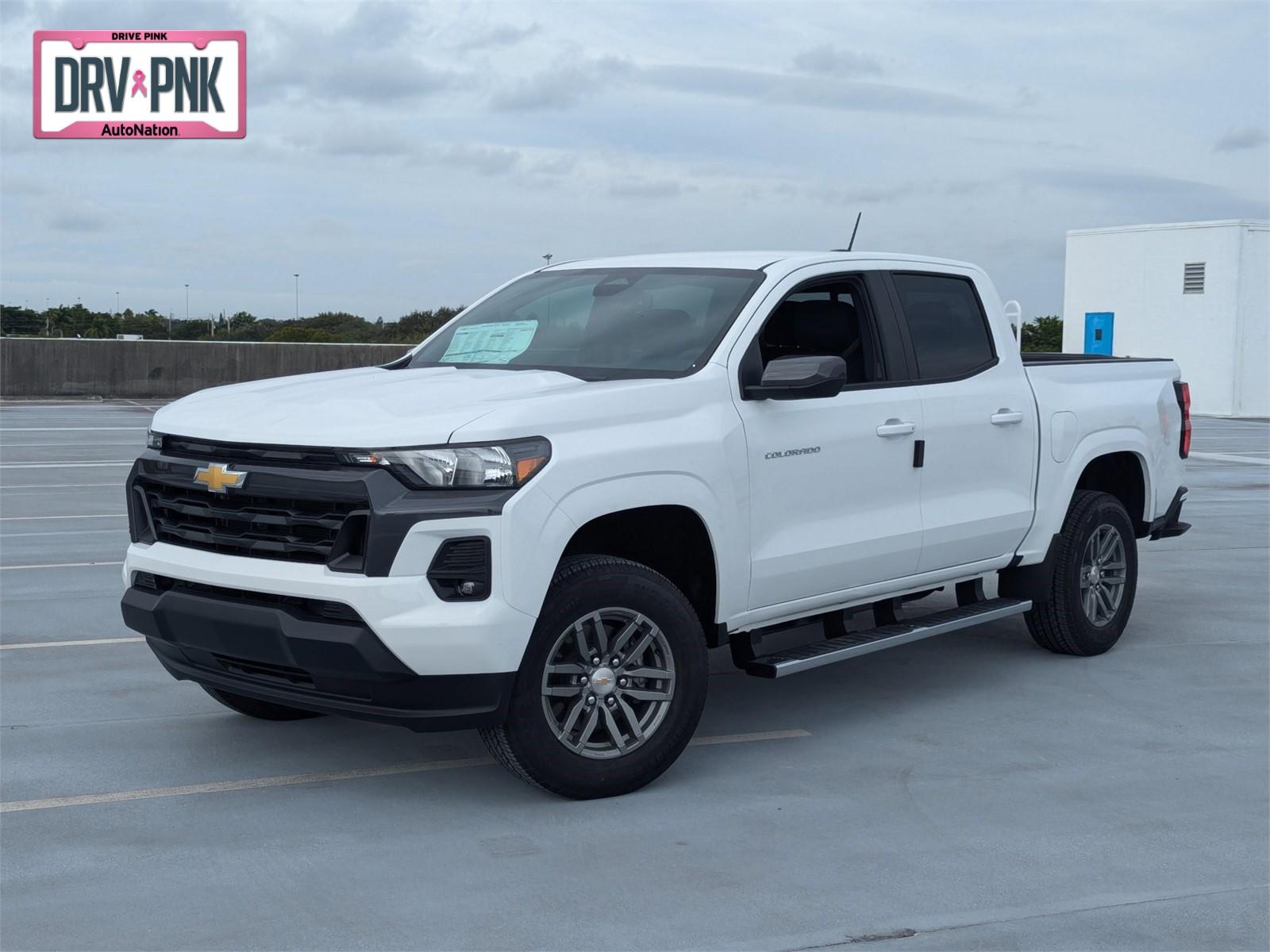 2024 Chevrolet Colorado Vehicle Photo in PEMBROKE PINES, FL 33024-6534