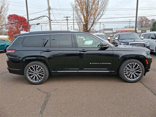 2021 Jeep Grand Cherokee L Vehicle Photo in Willow Grove, PA 19090