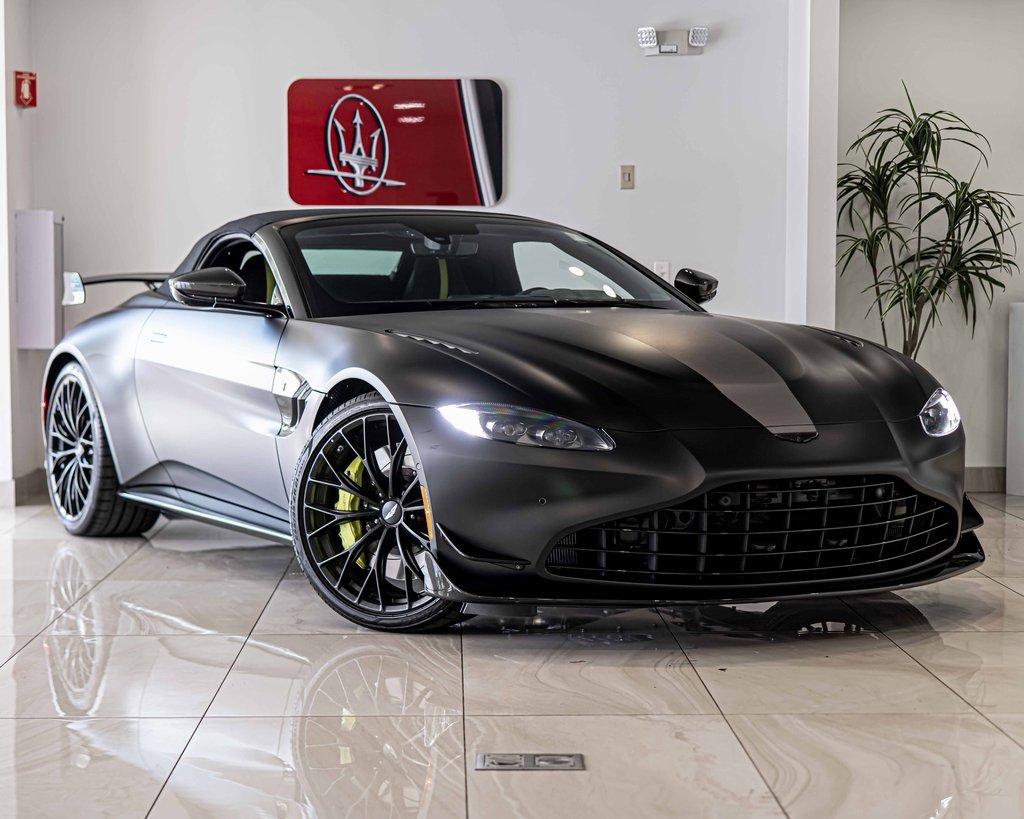 2023 Aston Martin Vantage Vehicle Photo in Plainfield, IL 60586