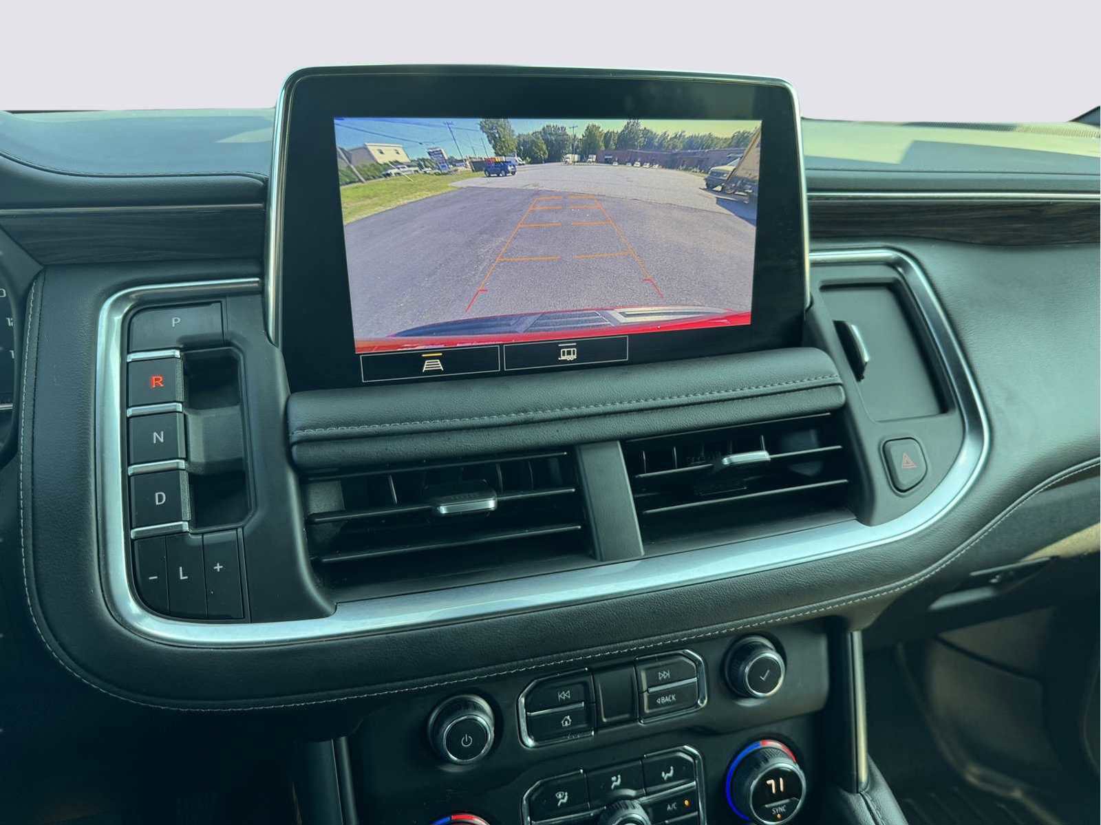 2021 Chevrolet Tahoe Vehicle Photo in LEOMINSTER, MA 01453-2952