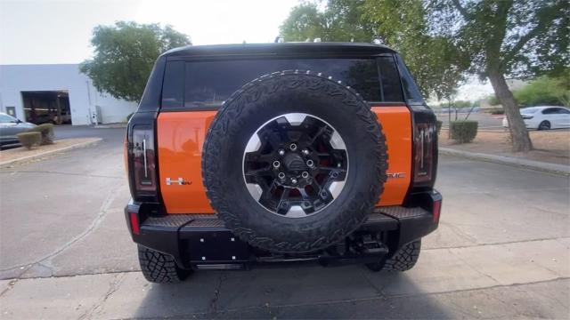 2024 GMC HUMMER EV SUV Vehicle Photo in GOODYEAR, AZ 85338-1310