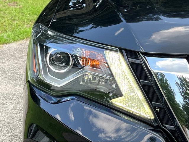 2018 Nissan Pathfinder Vehicle Photo in Savannah, GA 31419