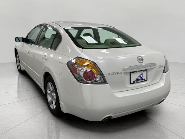 2009 Nissan Altima Vehicle Photo in Appleton, WI 54913