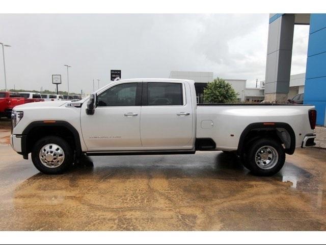 2024 GMC Sierra 3500HD Vehicle Photo in ROSENBERG, TX 77471-5675