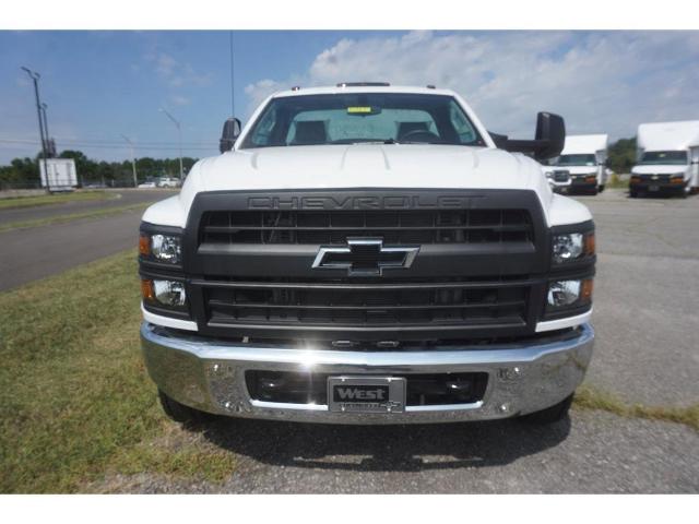 2023 Chevrolet Silverado 6500 HD Vehicle Photo in ALCOA, TN 37701-3235