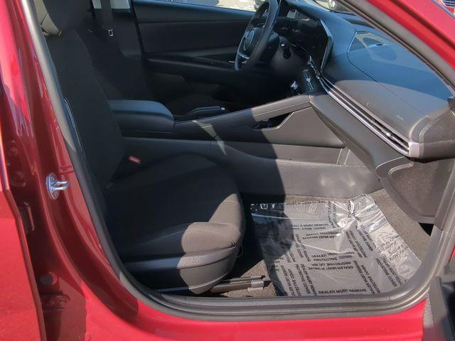 2024 Hyundai ELANTRA Vehicle Photo in Merrillville, IN 46410-5311