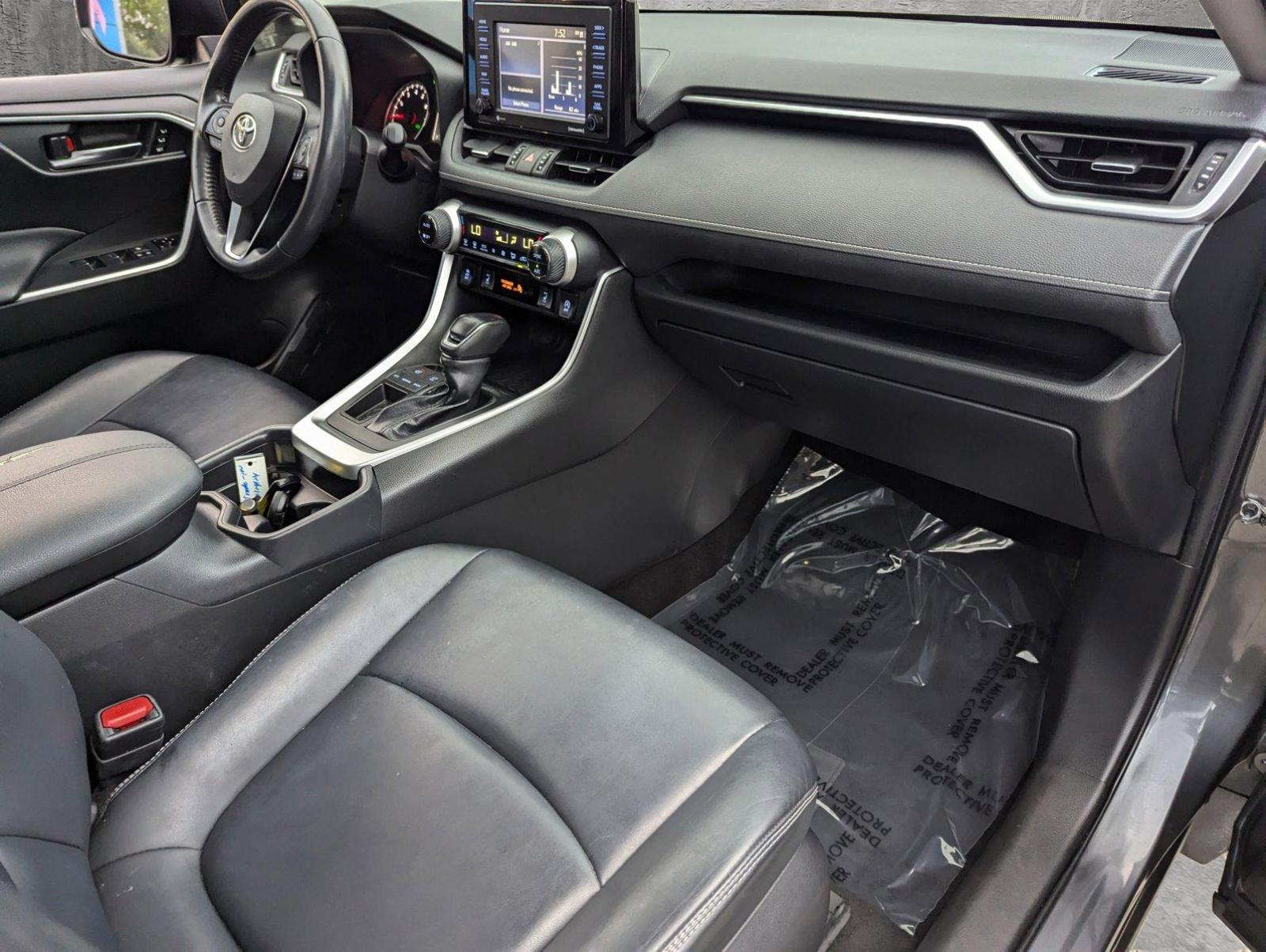 2021 Toyota RAV4 Vehicle Photo in PEMBROKE PINES, FL 33024-6534