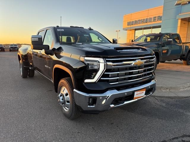 2025 Chevrolet Silverado 3500 HD Vehicle Photo in GLENWOOD, MN 56334-1123