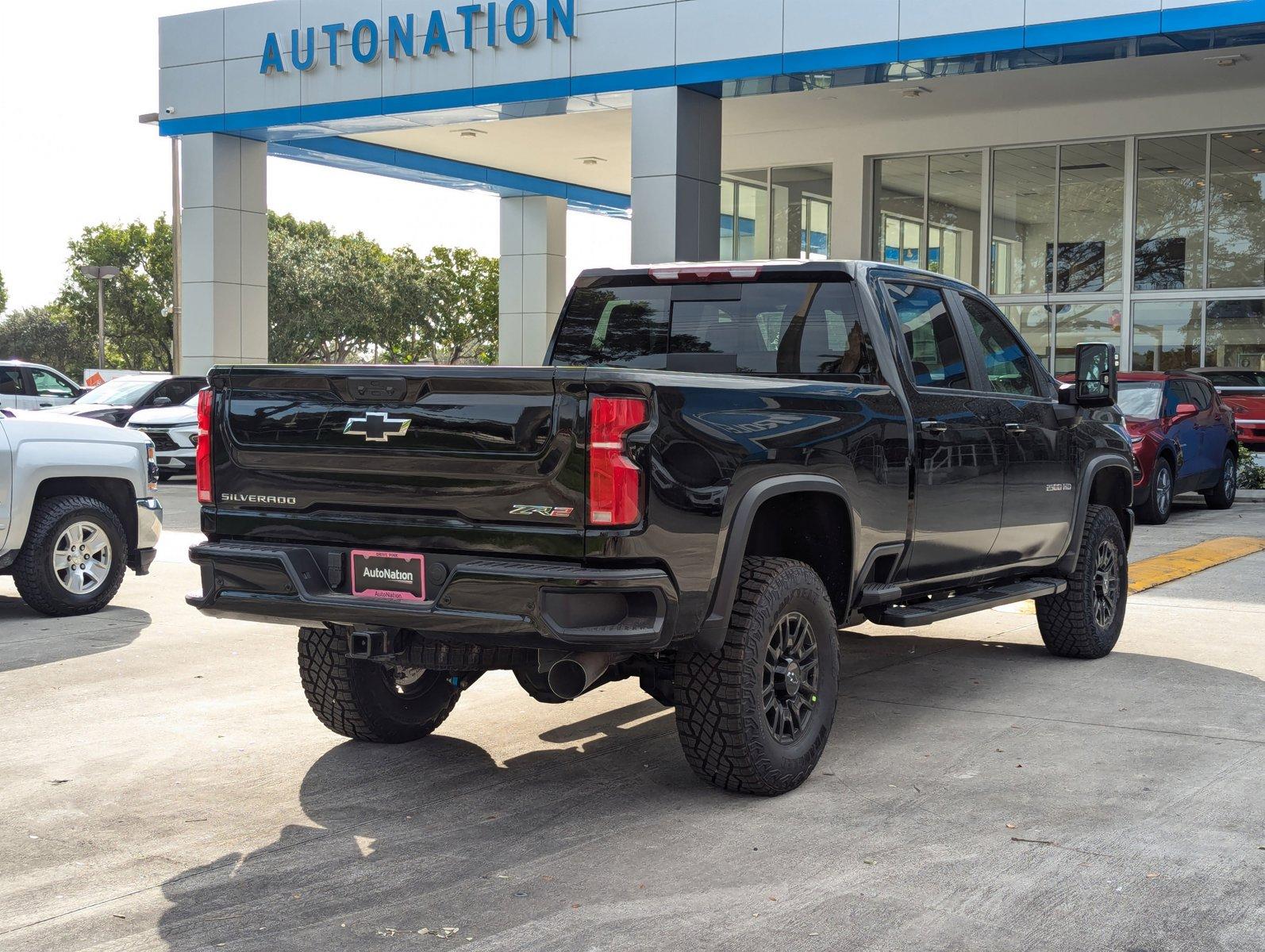 2025 Chevrolet Silverado 2500 HD Vehicle Photo in PEMBROKE PINES, FL 33024-6534