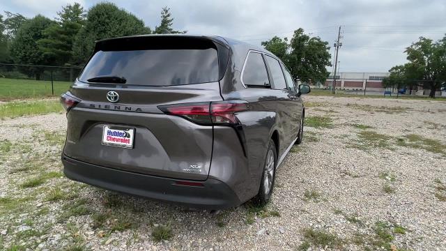 2022 Toyota Sienna Vehicle Photo in INDIANAPOLIS, IN 46227-0991