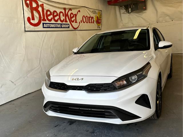 2024 Kia Forte Vehicle Photo in RED SPRINGS, NC 28377-1640