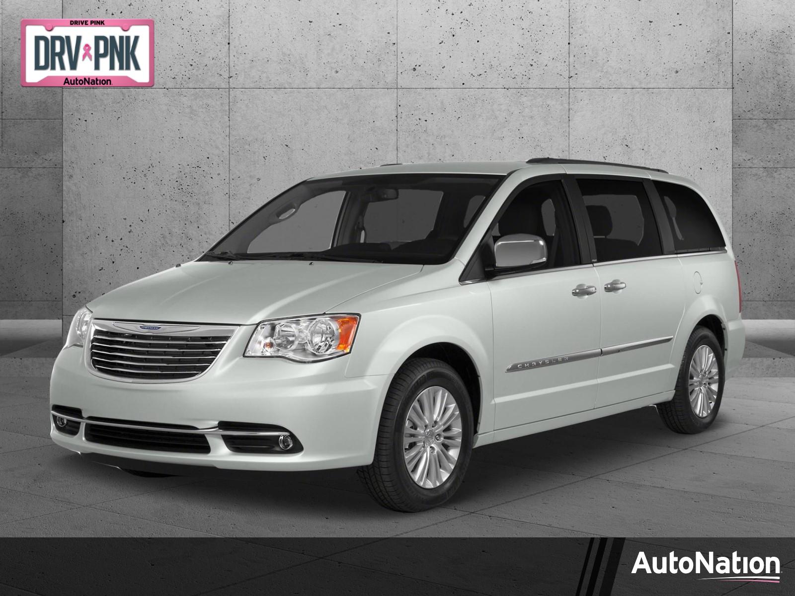 2015 Chrysler Town & Country Vehicle Photo in Pembroke Pines, FL 33027