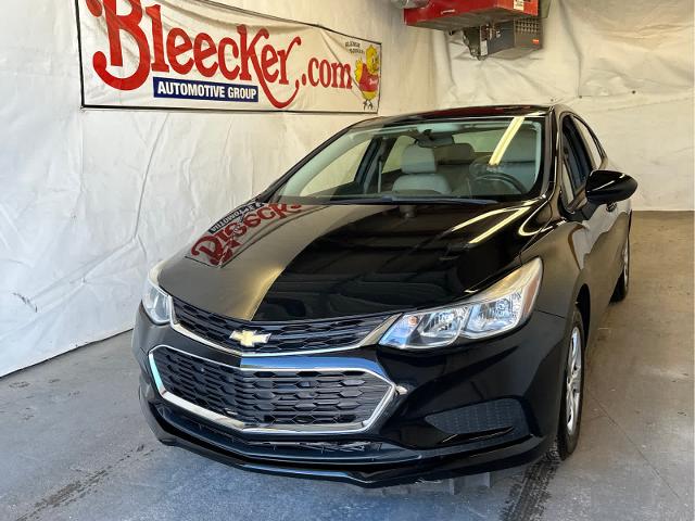 Select 2018 Chevrolet Cruze