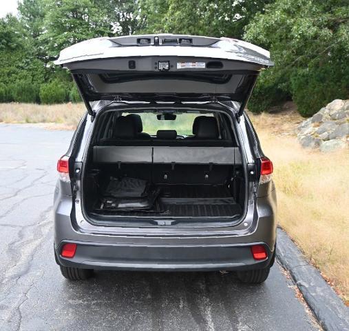 2018 Toyota Highlander Vehicle Photo in NORWOOD, MA 02062-5222