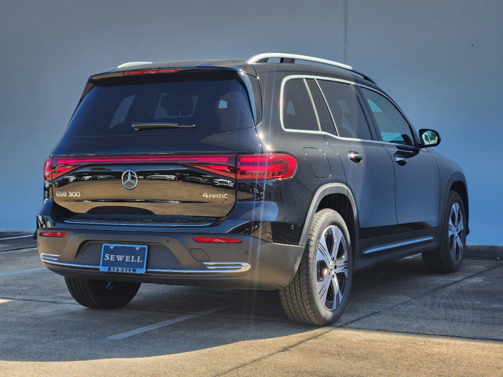 2024 Mercedes-Benz EQB Vehicle Photo in HOUSTON, TX 77079