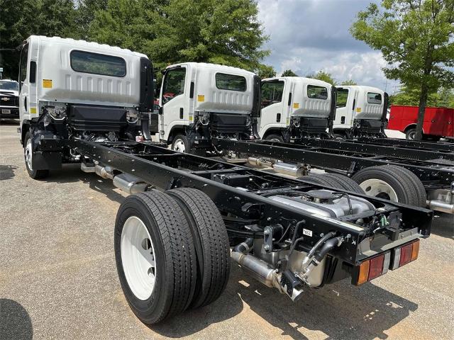 2025 Chevrolet Low Cab Forward 5500 HG Vehicle Photo in ALCOA, TN 37701-3235