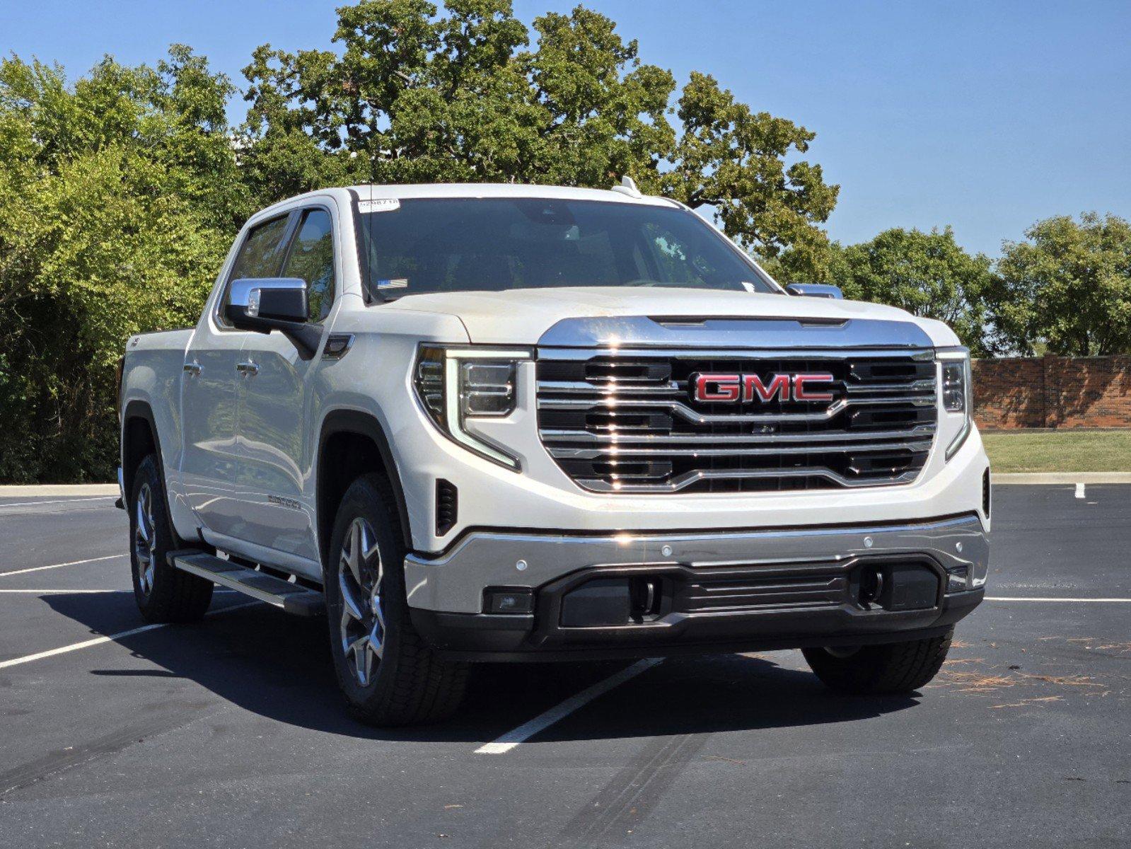 2025 GMC Sierra 1500 Vehicle Photo in DALLAS, TX 75209-3016