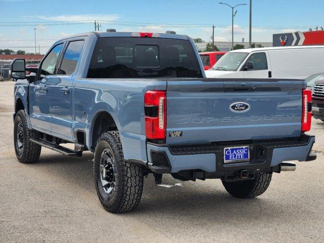 2023 Ford Super Duty F-250 SRW Vehicle Photo in SUGAR LAND, TX 77478-0000