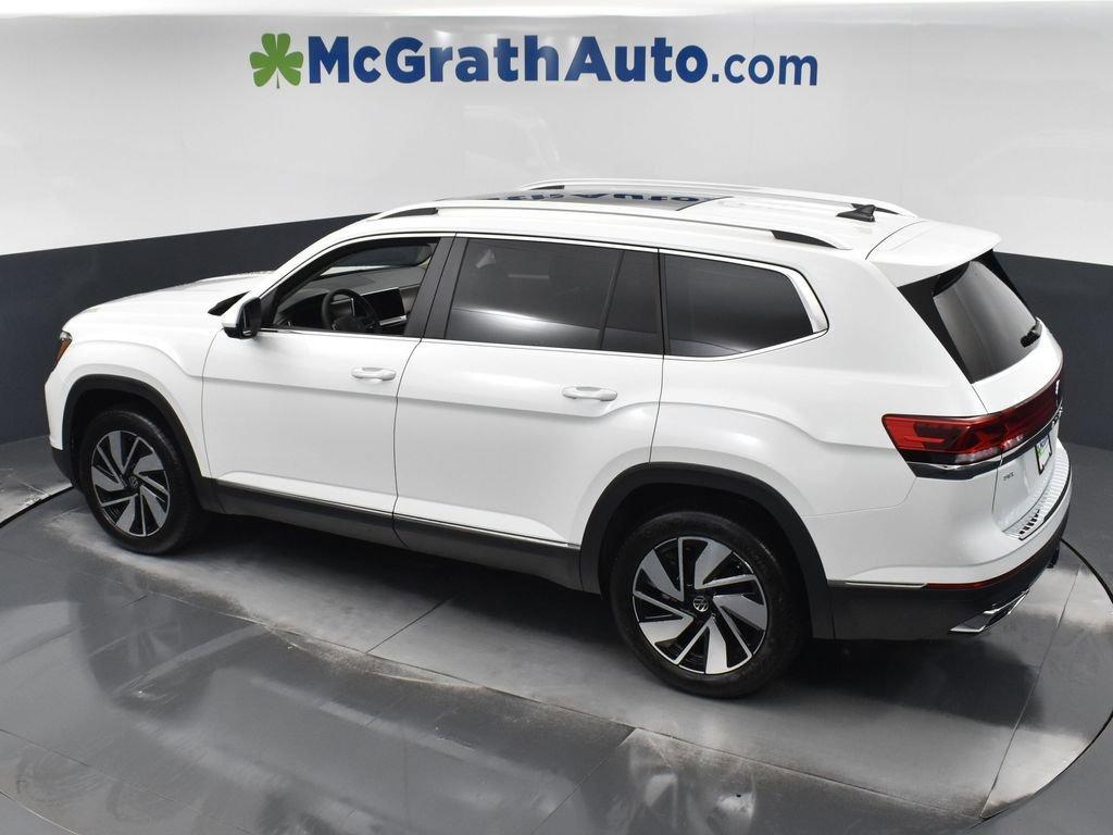 2024 Volkswagen Atlas Vehicle Photo in Marion, IA 52302