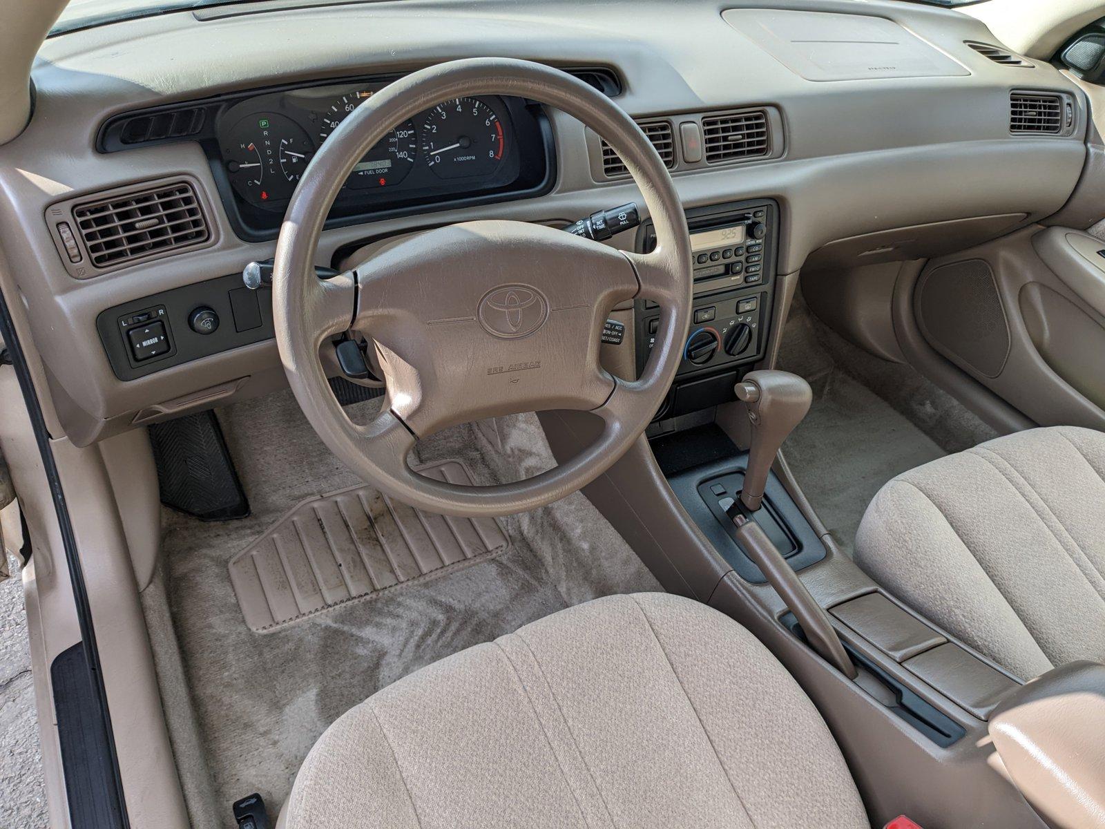 2001 Toyota Camry Vehicle Photo in Spokane Valley, WA 99212