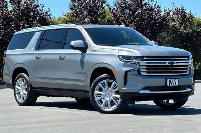 2024 Chevrolet Suburban Vehicle Photo in SALINAS, CA 93907-2500