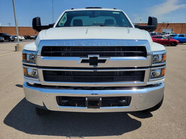 2024 Chevrolet Silverado Chassis Cab Vehicle Photo in JOLIET, IL 60435-8135