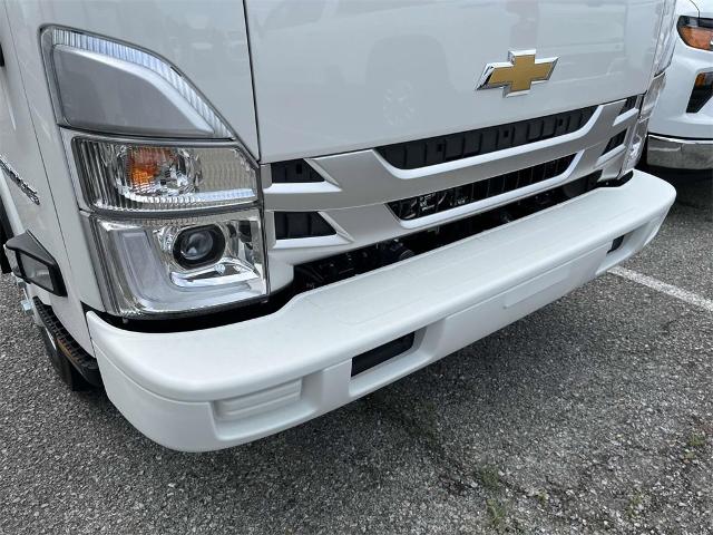 2025 Chevrolet Low Cab Forward 4500 Vehicle Photo in ALCOA, TN 37701-3235