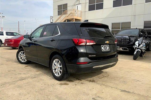 2024 Chevrolet Equinox Vehicle Photo in TOPEKA, KS 66609-0000