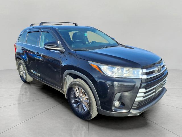 2017 Toyota Highlander Vehicle Photo in Oshkosh, WI 54904