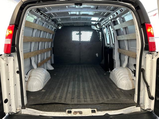 2020 GMC Savana Cargo Van Vehicle Photo in RED SPRINGS, NC 28377-1640