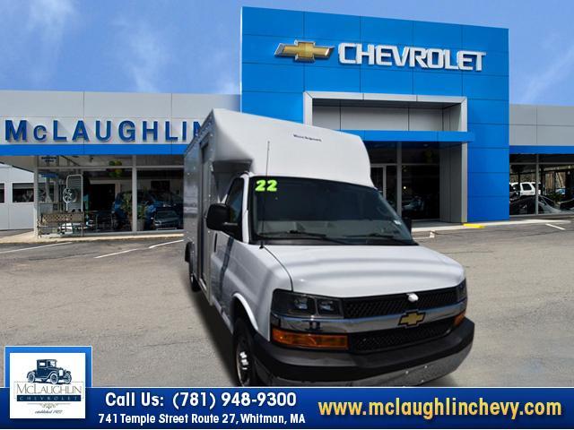 2022 Chevrolet Express Cutaway 3500 Vehicle Photo in WHITMAN, MA 02382-1041