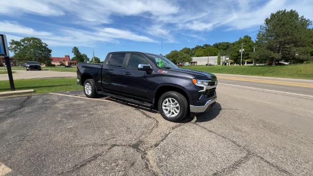 Used 2023 Chevrolet Silverado 1500 LT with VIN 1GCUDDED0PZ113462 for sale in Eaton Rapids, MI