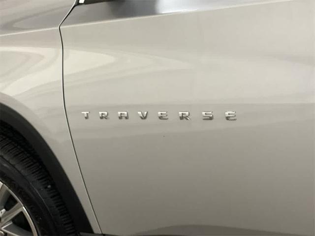 2022 Chevrolet Traverse Vehicle Photo in PORTLAND, OR 97225-3518