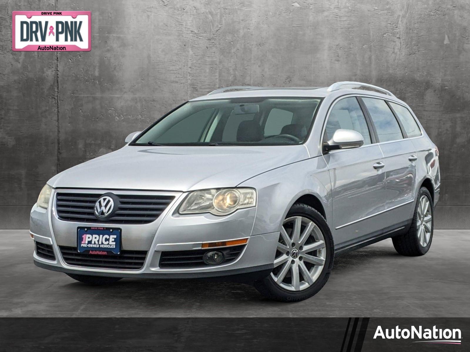 2010 Volkswagen Passat Wagon Vehicle Photo in Cockeysville, MD 21030