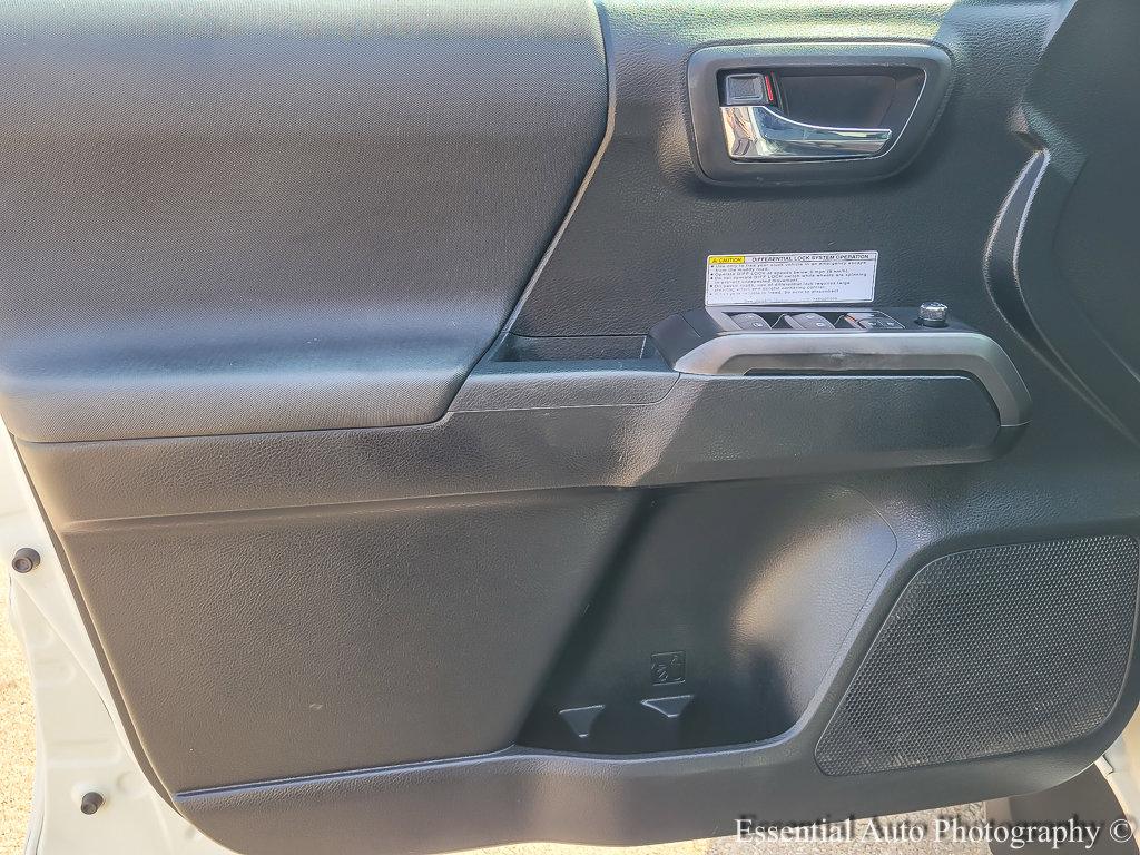 2016 Toyota Tacoma Vehicle Photo in Saint Charles, IL 60174