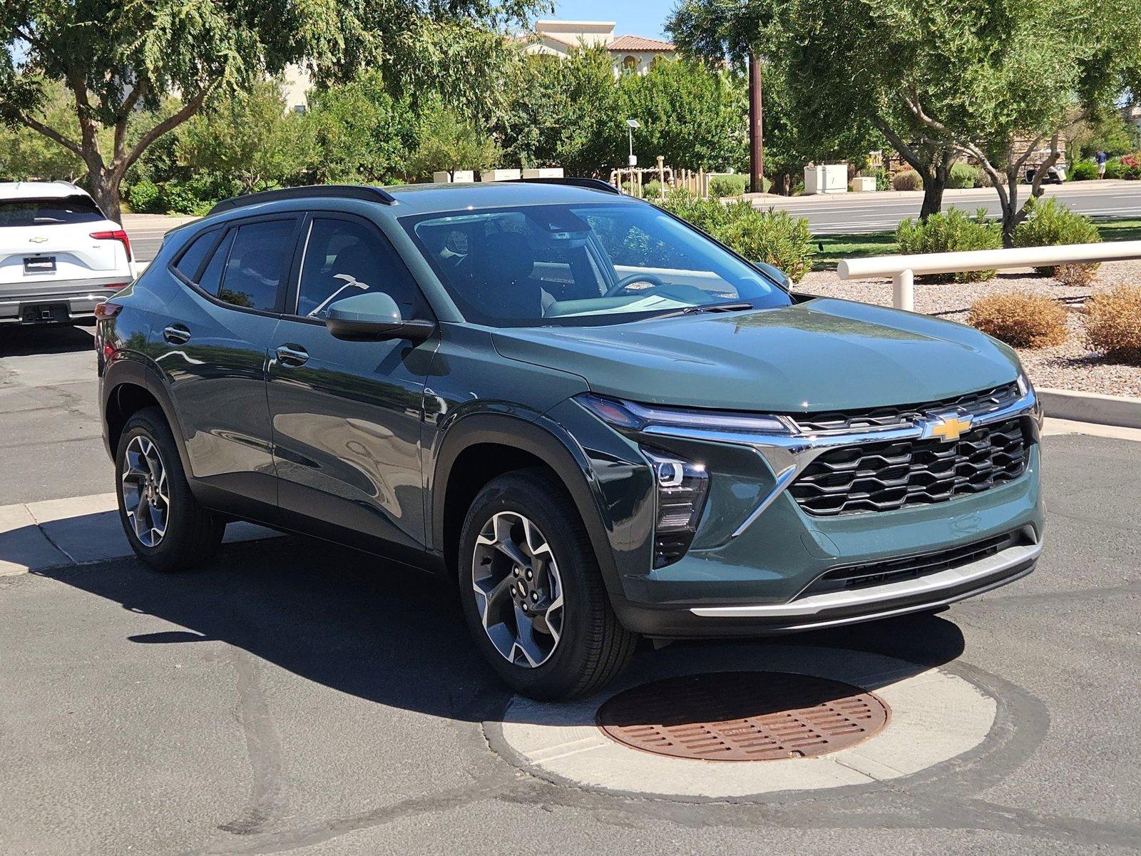 2025 Chevrolet Trax Vehicle Photo in GILBERT, AZ 85297-0446