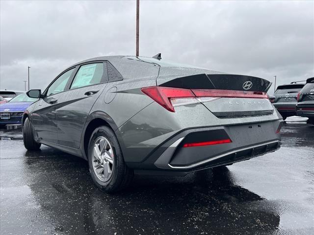 2025 Hyundai ELANTRA Vehicle Photo in O'Fallon, IL 62269