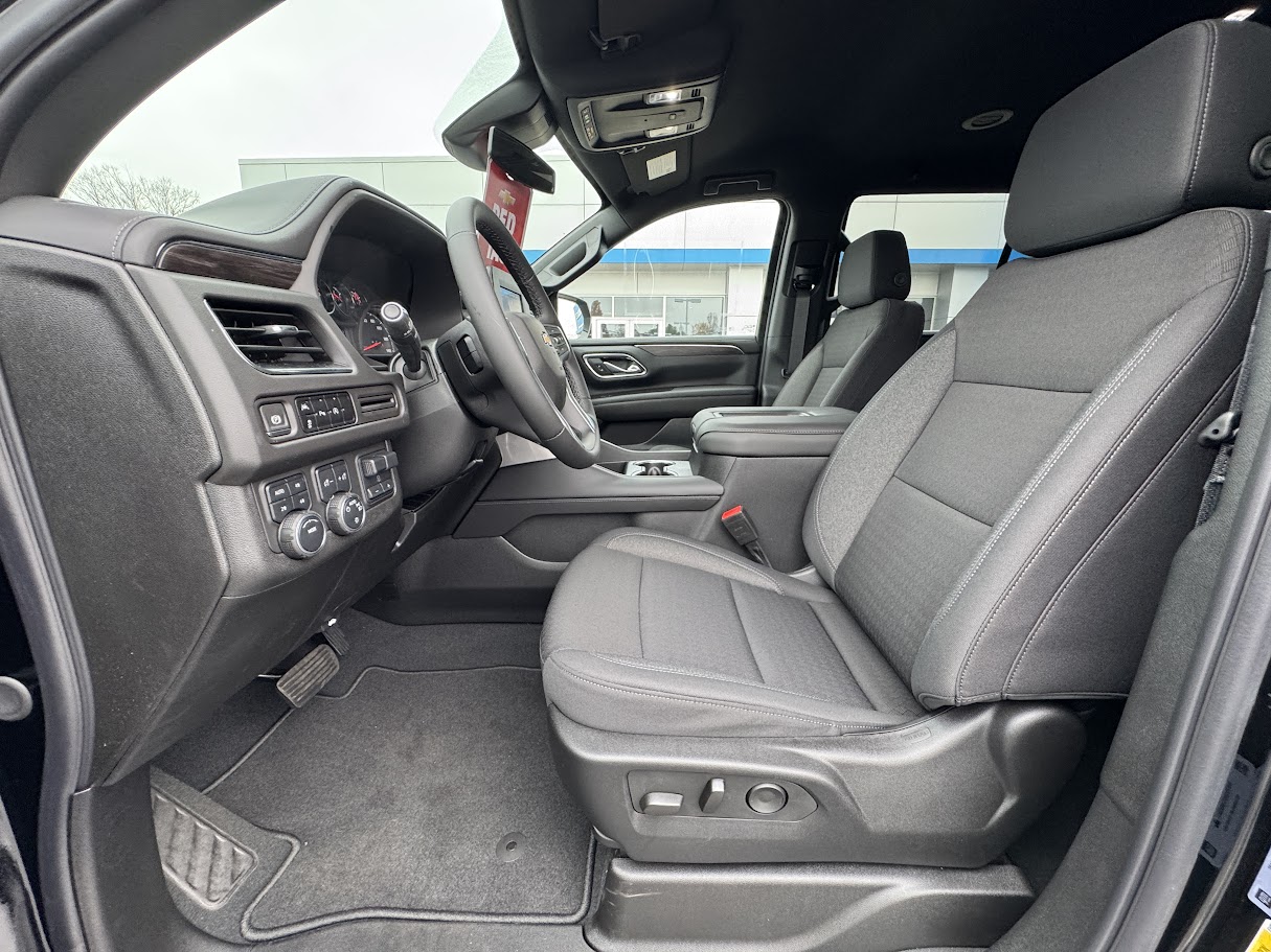 2024 Chevrolet Tahoe Vehicle Photo in BOONVILLE, IN 47601-9633