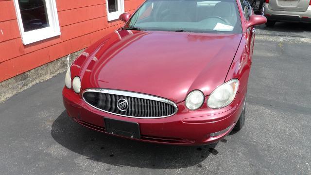 Used 2005 Buick LaCrosse CX with VIN 2G4WC532251325493 for sale in Arcanum, OH