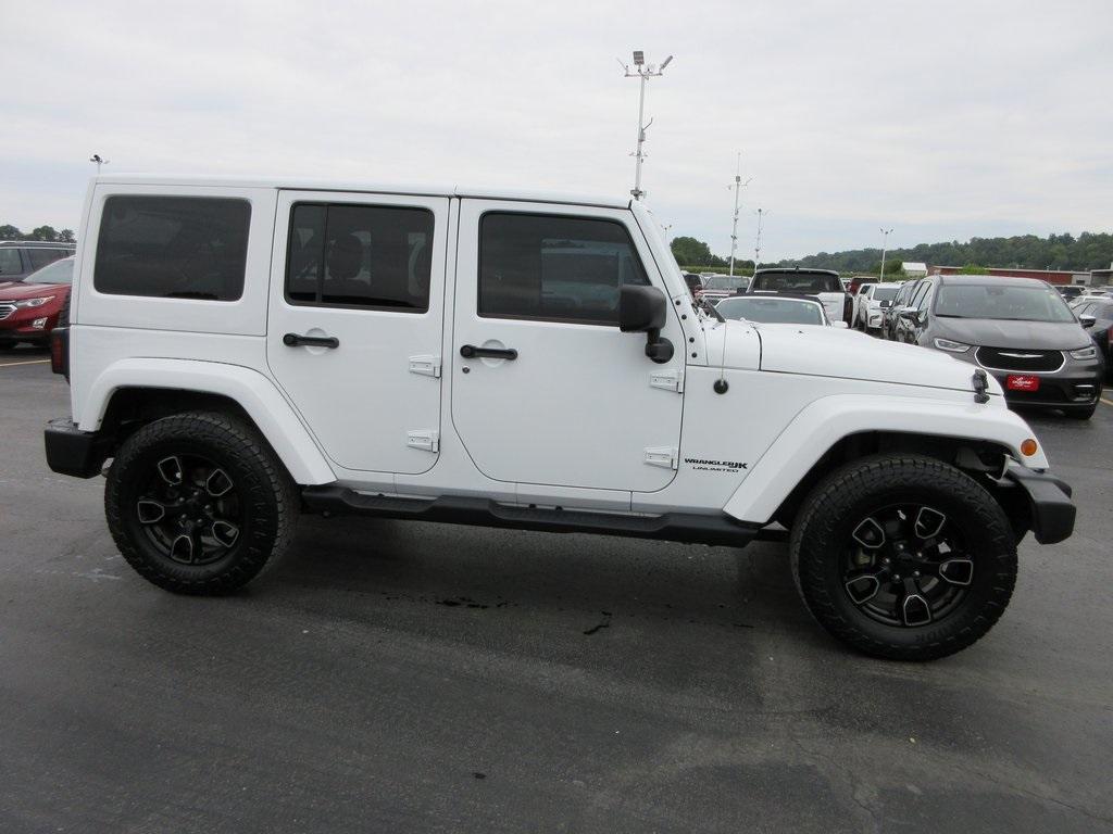 Used 2018 Jeep Wrangler JK Unlimited Altitude with VIN 1C4BJWEG2JL805545 for sale in Collinsville, IL