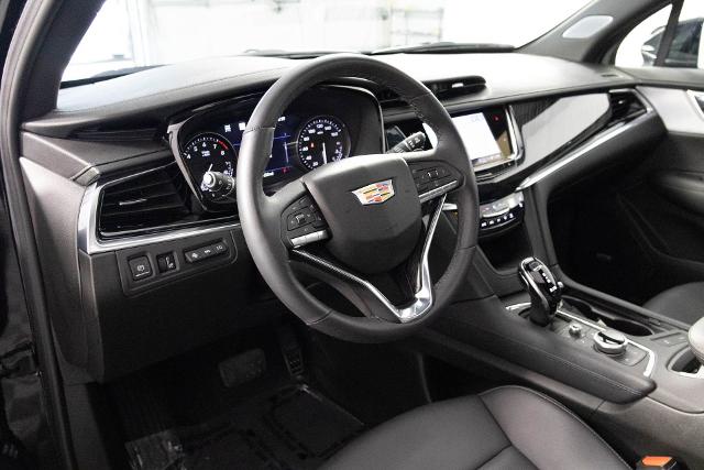 2024 Cadillac XT6 Vehicle Photo in NORTH RIVERSIDE, IL 60546-1404