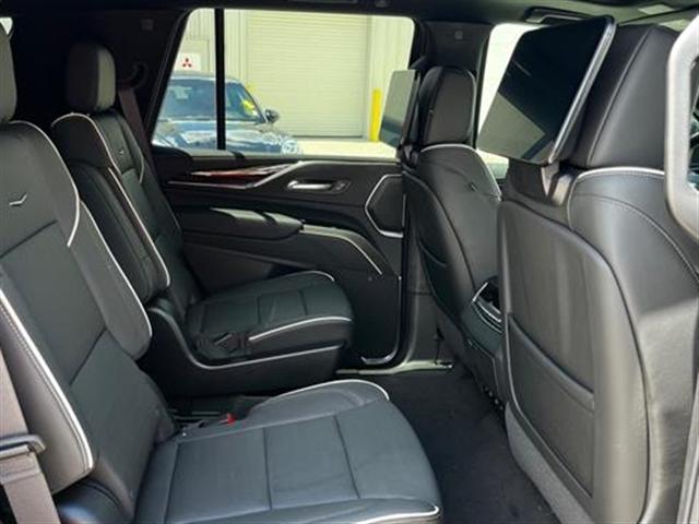 2024 Cadillac Escalade Vehicle Photo in TAMPA, FL 33612-3404