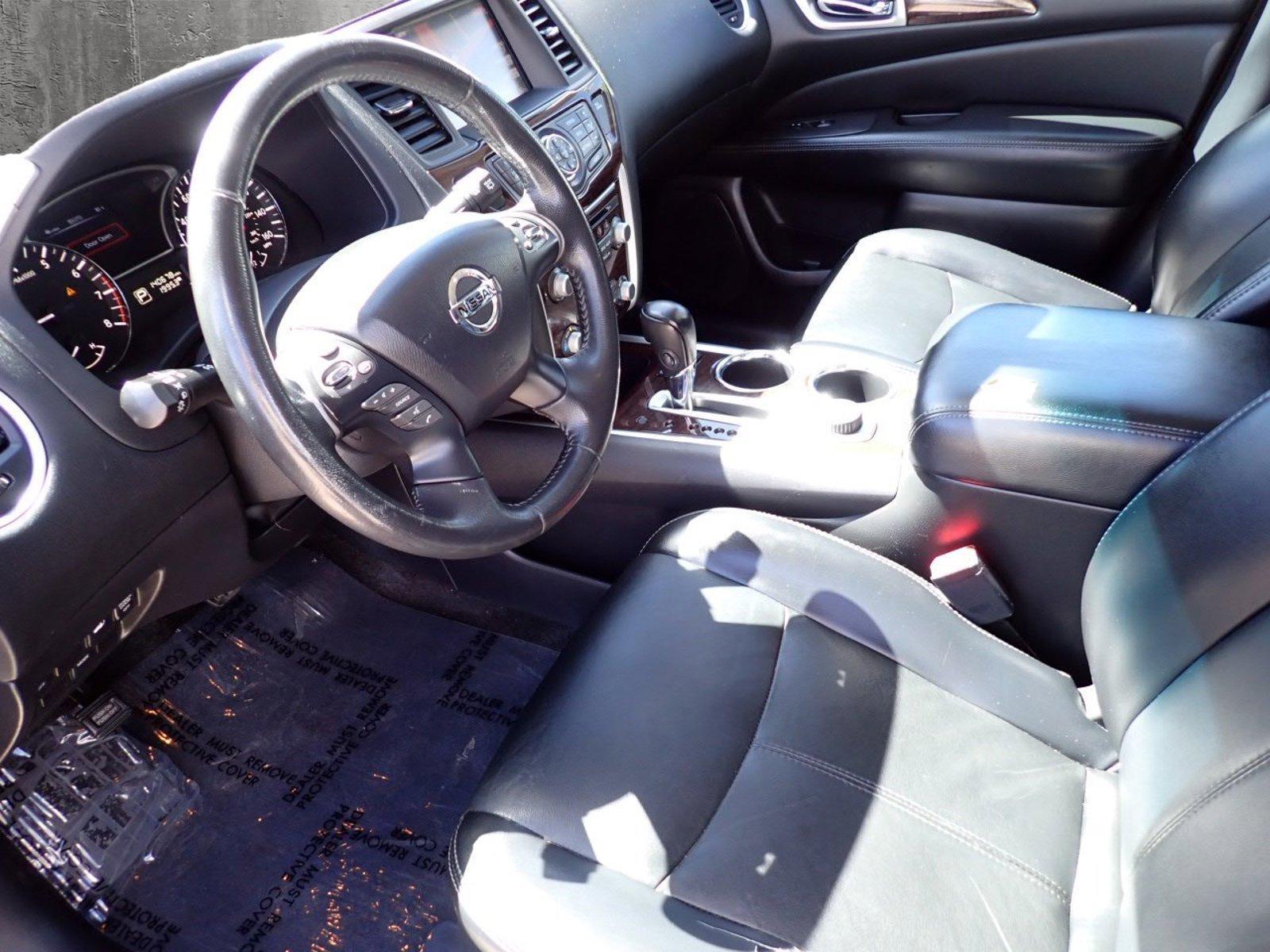 2014 Nissan Pathfinder Vehicle Photo in DENVER, CO 80221-3610