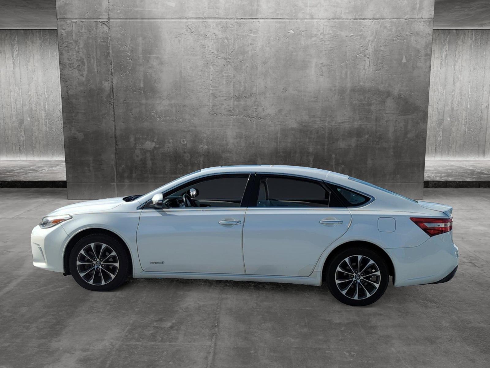 2016 Toyota Avalon Hybrid Vehicle Photo in Ft. Myers, FL 33907