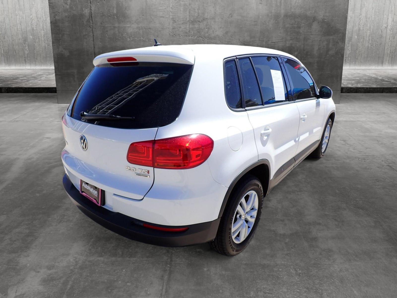 2014 Volkswagen Tiguan Vehicle Photo in DENVER, CO 80221-3610