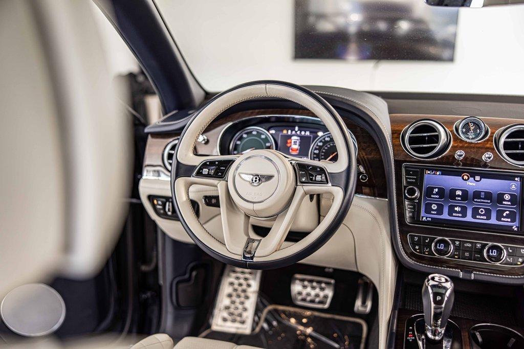 2018 Bentley Bentayga Vehicle Photo in Plainfield, IL 60586