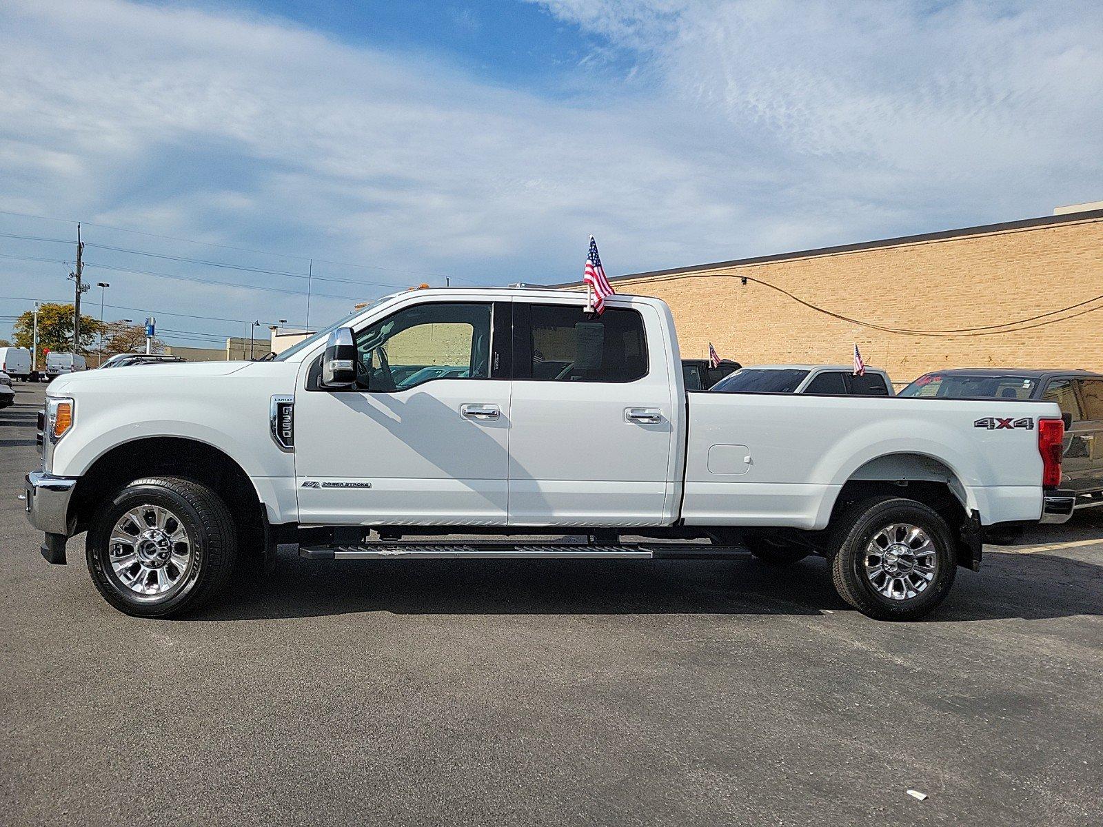 2018 Ford Super Duty F-350 SRW Vehicle Photo in Saint Charles, IL 60174