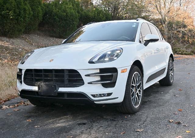 2017 Porsche Macan Vehicle Photo in NORWOOD, MA 02062-5222