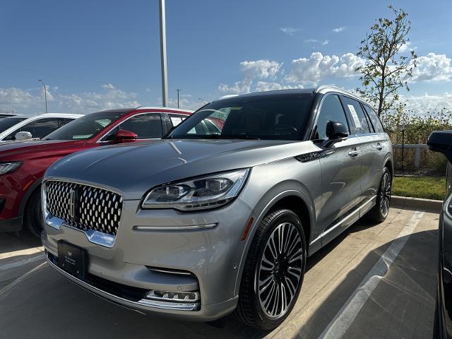 2023 Lincoln Aviator Vehicle Photo in Weatherford, TX 76087