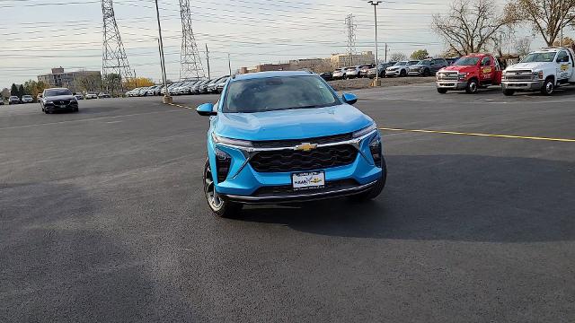 2025 Chevrolet Trax Vehicle Photo in JOLIET, IL 60435-8135